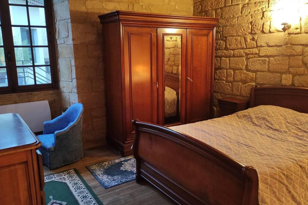 Demeure Du Xiiie-Xive S. Dans La Cite Medievale. Gourdon-en-quercy Ngoại thất bức ảnh